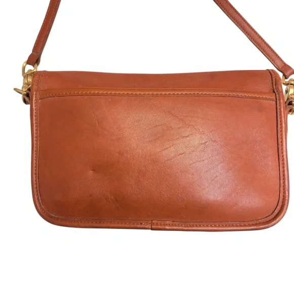 Coach English tan leather pocket purse 9755 - Picture 2 of 15